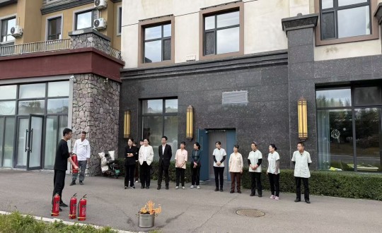 1.长白山ob电竞酒店组织发展消防安全培训_副本.jpg